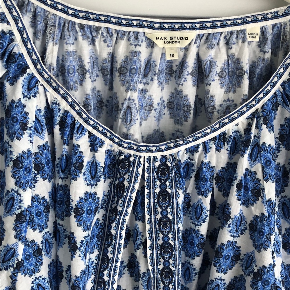 Max Studio White Top with Blue Floral Medallions, never worn, beautiful fabric